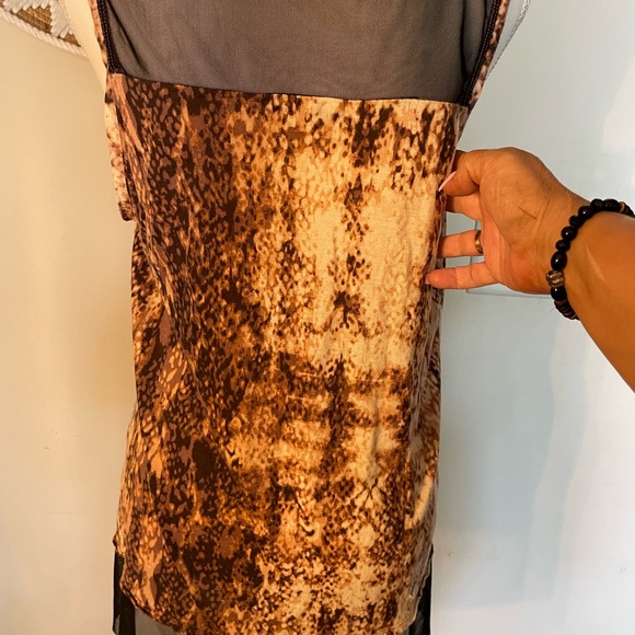 Jennifer Lopez snake skin design in brown and black sheer trim. Size L - Picture 2 of 5